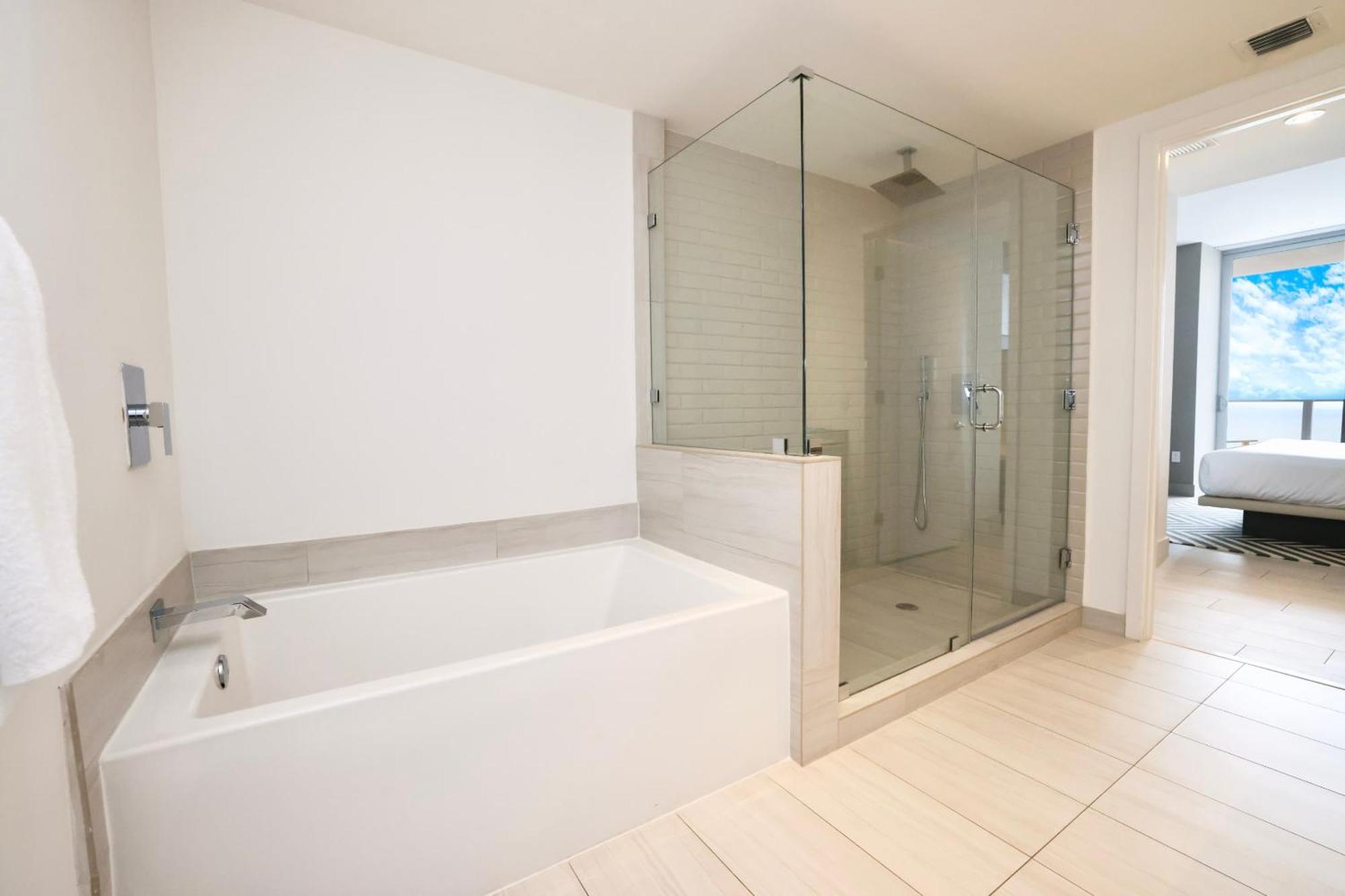 Diamond In The Sky Villa Hollywood Bagian luar foto